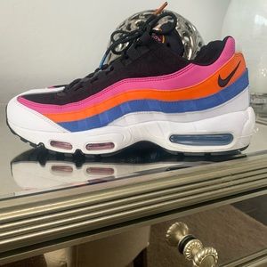 Nike Air Max 95 Essential